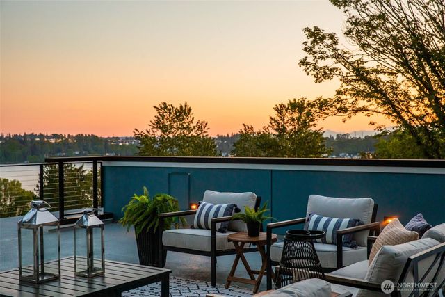 10719 Lake View Drive, Lake Stevens, WA 98258