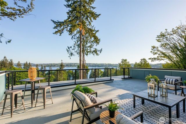 10719 Lake View Drive, Lake Stevens, WA 98258