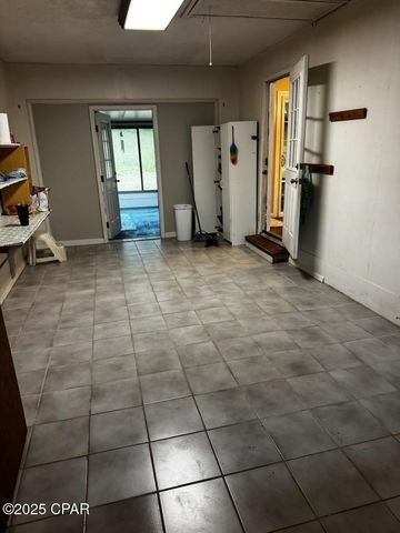 4881 Tall Pine Drive, Marianna, FL 32446