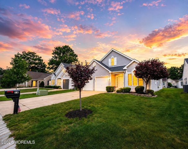 18 Eaton Court, Jackson, NJ 08527