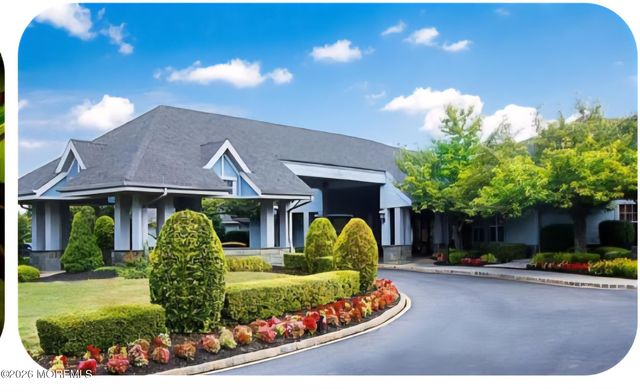 18 Eaton Court, Jackson, NJ 08527