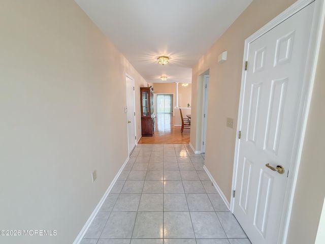 18 Eaton Court, Jackson, NJ 08527