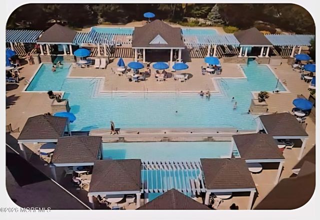 18 Eaton Court, Jackson, NJ 08527