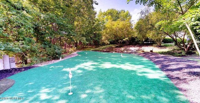 18 Eaton Court, Jackson, NJ 08527