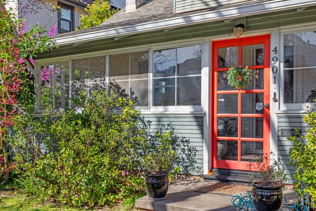 4901 V St, Sacramento, CA 95817