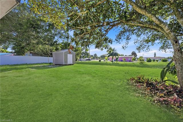 123 Connecticut RD, Lehigh Acres, FL 33936