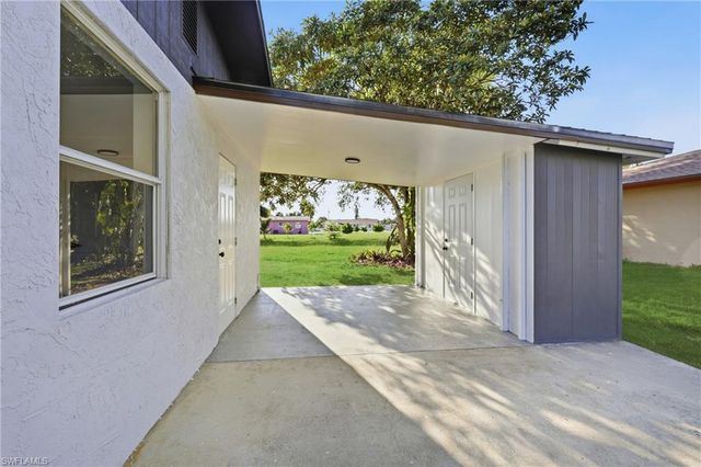 123 Connecticut RD, Lehigh Acres, FL 33936