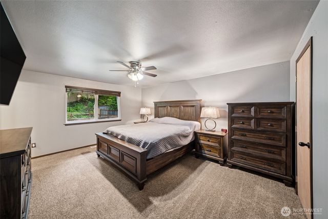 21711 Beachside Drive SE, Yelm, WA 98597