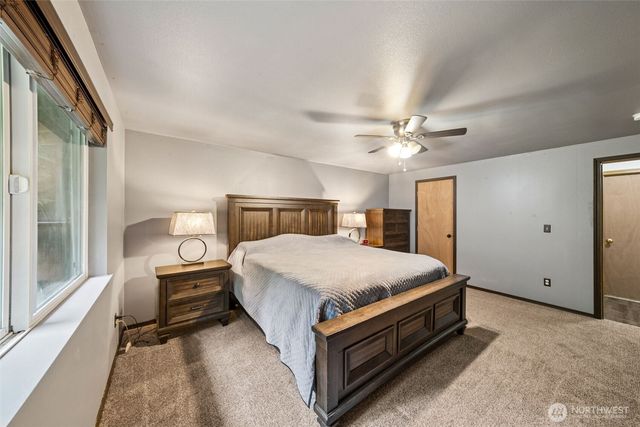 21711 Beachside Drive SE, Yelm, WA 98597