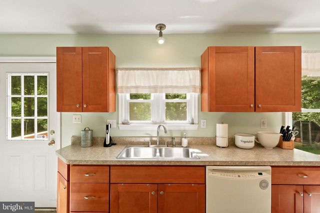 1372 BIRCH RD, Upper Black Eddy, PA 18972