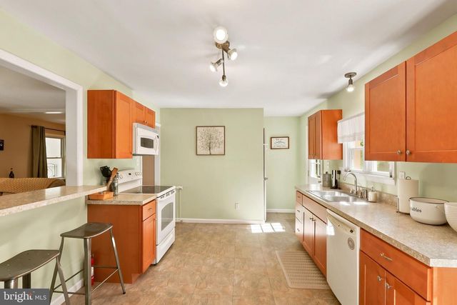 1372 BIRCH RD, Upper Black Eddy, PA 18972