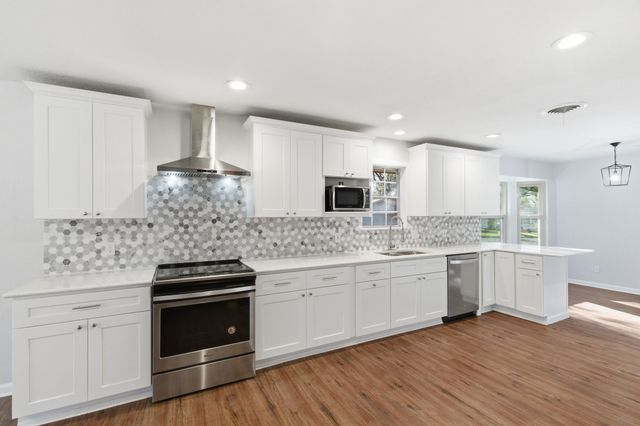 925 Mountain Terrace, Hurst, TX 76053