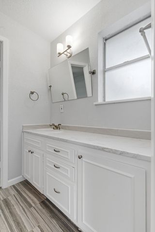 925 Mountain Terrace, Hurst, TX 76053