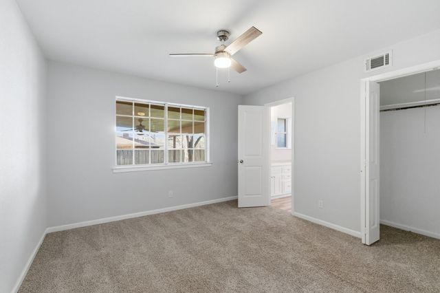 925 Mountain Terrace, Hurst, TX 76053