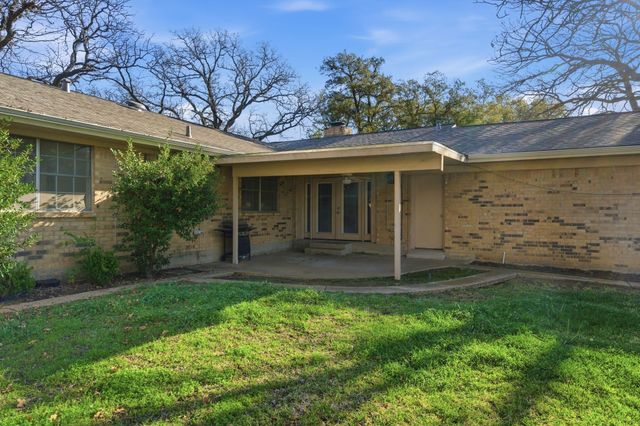 925 Mountain Terrace, Hurst, TX 76053