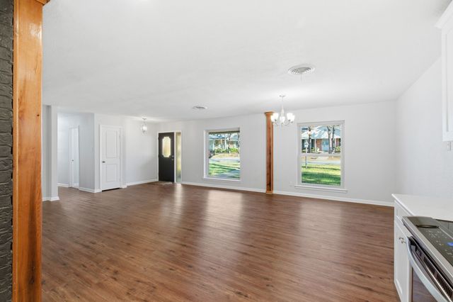 925 Mountain Terrace, Hurst, TX 76053