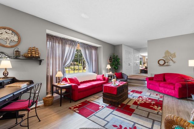 207 Green Lake Dr., Myrtle Beach, SC 29572