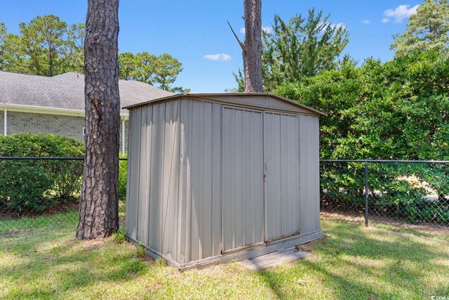 207 Green Lake Dr., Myrtle Beach, SC 29572