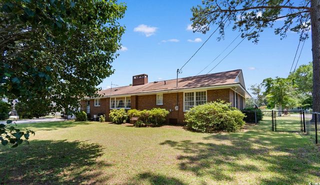 207 Green Lake Dr., Myrtle Beach, SC 29572