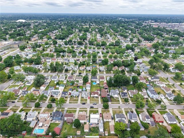 130 Calvin Court North, Tonawanda, NY 14150