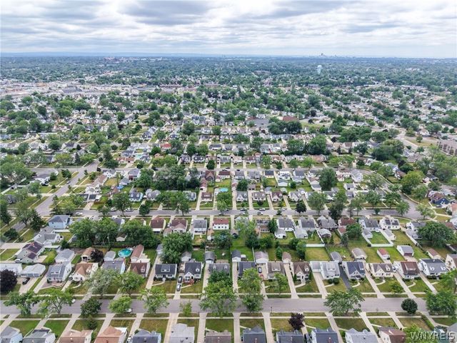 130 Calvin Court North, Tonawanda, NY 14150