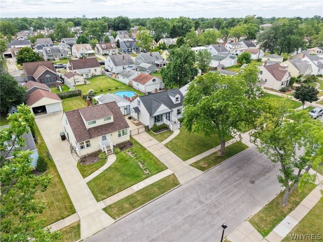 130 Calvin Court North, Tonawanda, NY 14150