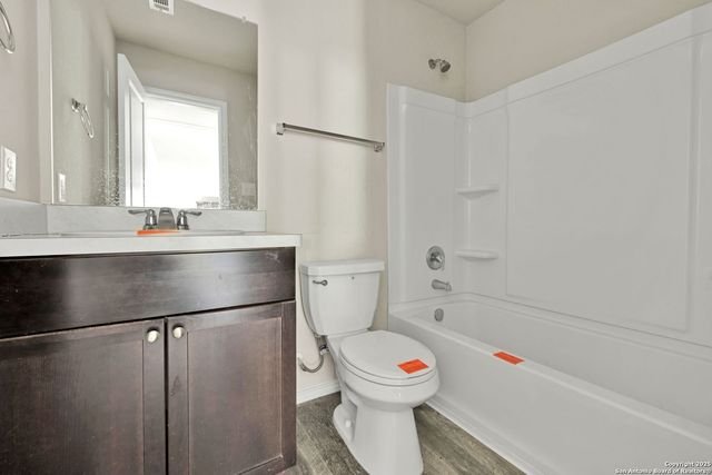 7806 NOPALITOS COVE, San Antonio, TX 78239