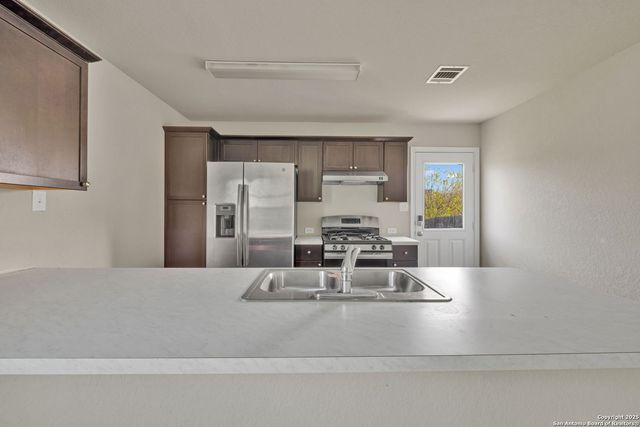 7806 NOPALITOS COVE, San Antonio, TX 78239