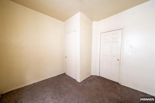 131 S 8th Street 2, Newark, NJ 07107