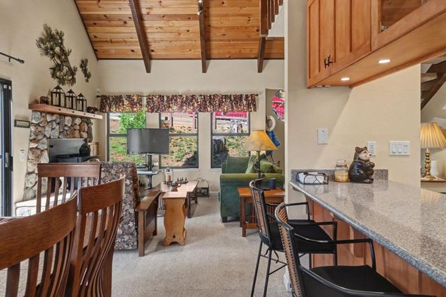 1206 Greensboro Way, Arnold, CA 95223