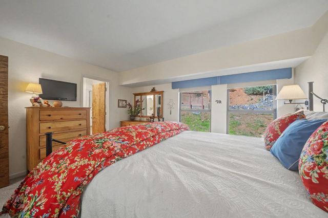 1206 Greensboro Way, Arnold, CA 95223