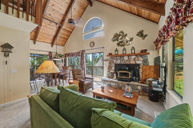 1206 Greensboro Way, Arnold, CA 95223