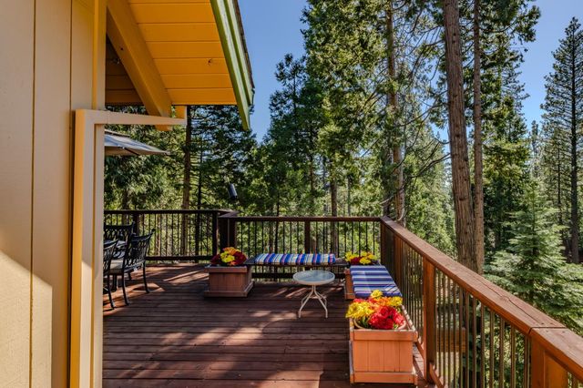 1206 Greensboro Way, Arnold, CA 95223