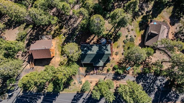 1206 Greensboro Way, Arnold, CA 95223