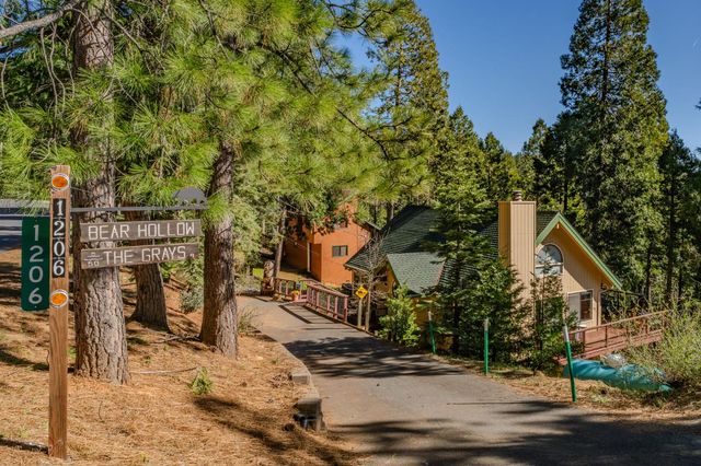 1206 Greensboro Way, Arnold, CA 95223