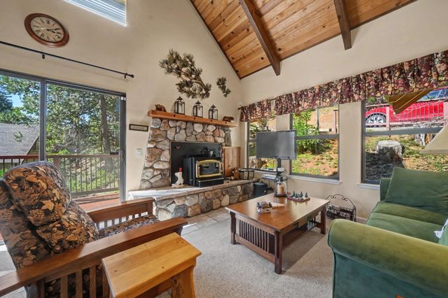 1206 Greensboro Way, Arnold, CA 95223