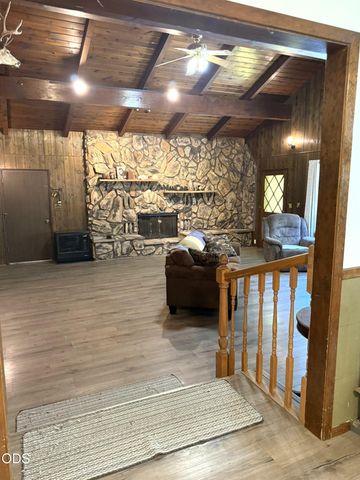 51250 Parker Road, La Pine, OR 97739