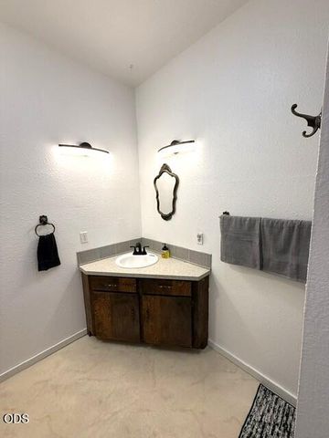51250 Parker Road, La Pine, OR 97739
