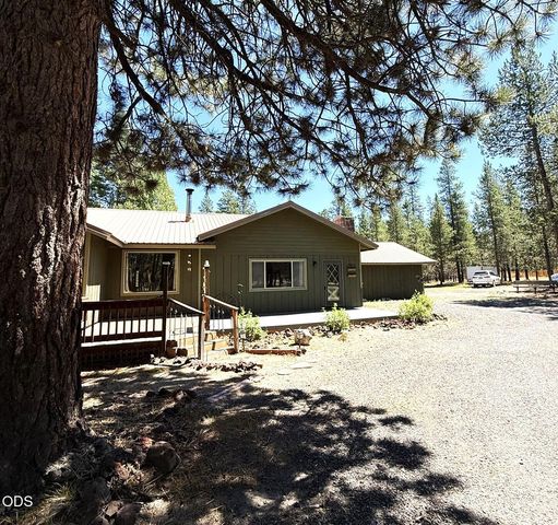 51250 Parker Road, La Pine, OR 97739