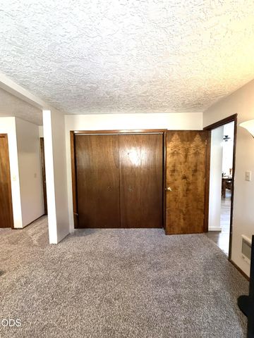 51250 Parker Road, La Pine, OR 97739