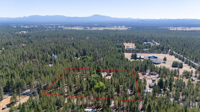 51250 Parker Road, La Pine, OR 97739