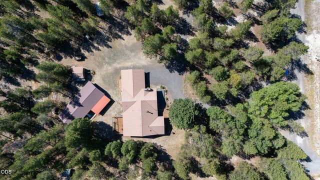 51250 Parker Road, La Pine, OR 97739