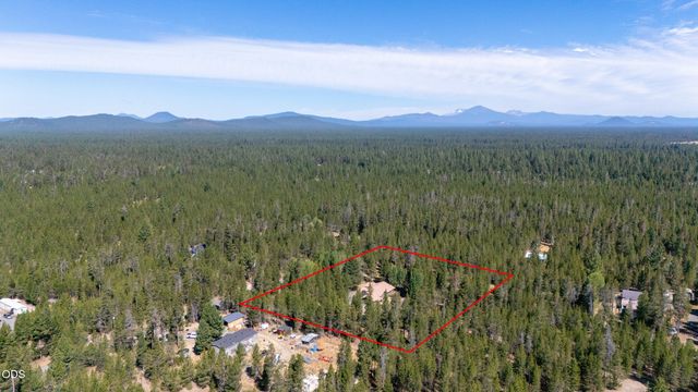 51250 Parker Road, La Pine, OR 97739