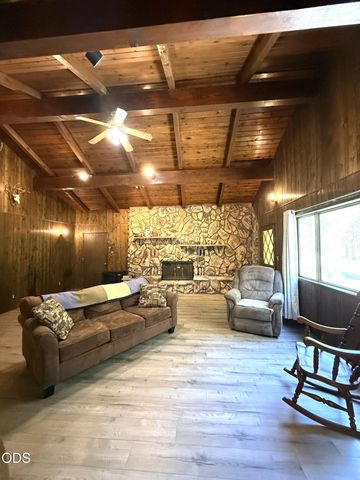 51250 Parker Road, La Pine, OR 97739