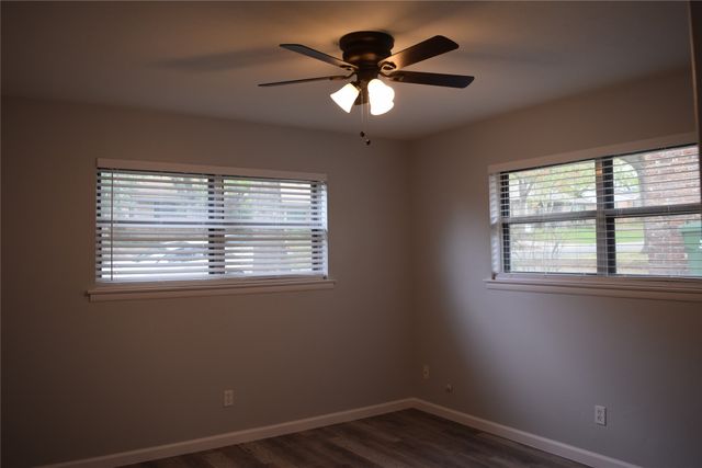 853 Joanna Drive, Hurst, TX 76053