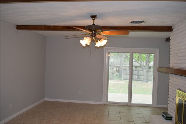 853 Joanna Drive, Hurst, TX 76053