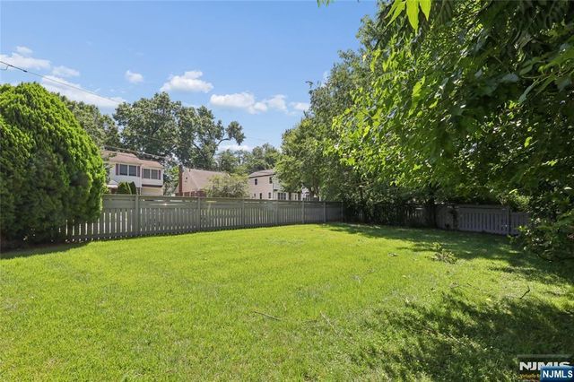 340 Madison Avenue, New Milford, NJ 07646