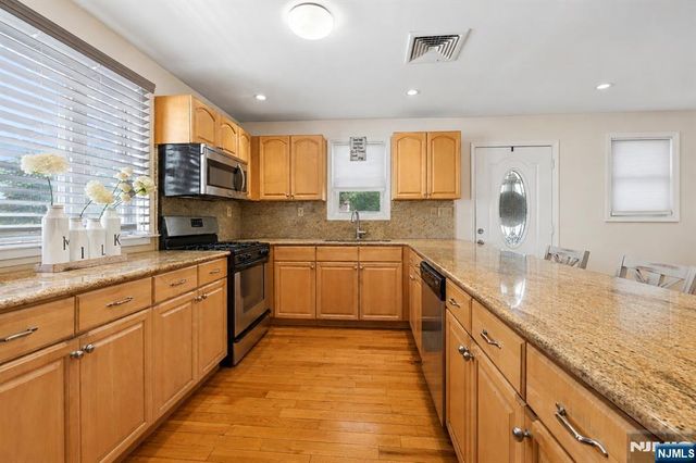 340 Madison Avenue, New Milford, NJ 07646