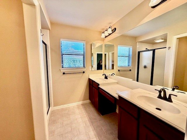 9608 Applewood Trail, Denton, TX 76207