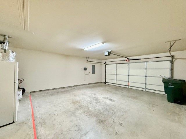 9608 Applewood Trail, Denton, TX 76207